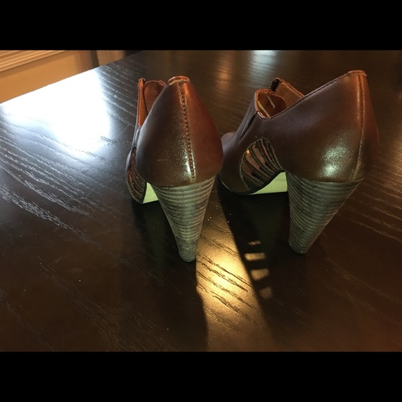 Seychelles Zip-up Bootie (Shoes) - Picture 3 of 6